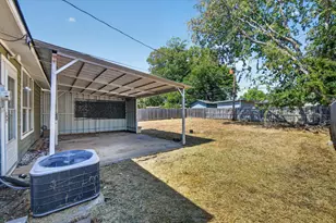3545 Regal Rd, Fort Worth, TX 76111 - Photo 23