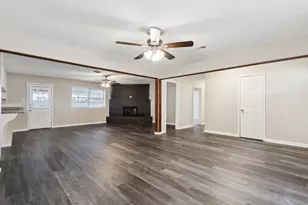 7009 Corona Dr, North Richland Hills, TX 76180 - Photo 5