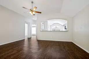 517 Saddlebrook Dr, Lancaster, TX 75146 - Photo 7