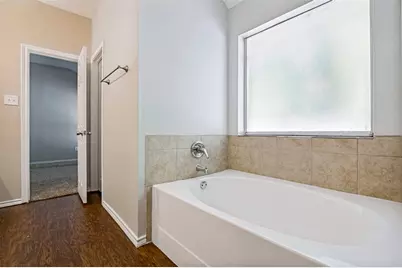 517 Saddlebrook Drive, Lancaster, TX 75146 - Photo 21
