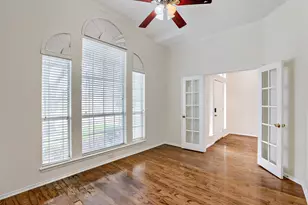 10804 Dry Creek Ln, Frisco, TX 75035 - Photo 9