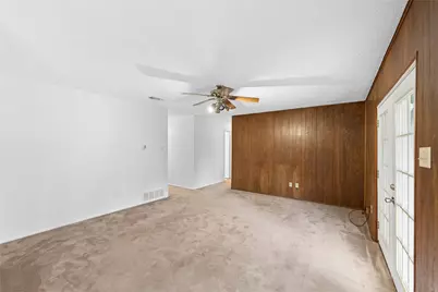 1710 Carla Avenue, Arlington, TX 76014 - Photo 9