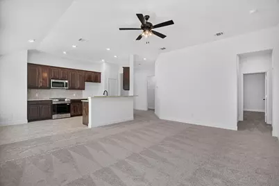 425 Rose Avenue, Cleburne, TX 76033 - Photo 7