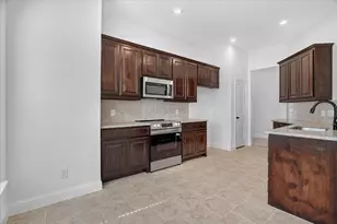 425 Rose Ave, Cleburne, TX 76033 - Photo 9