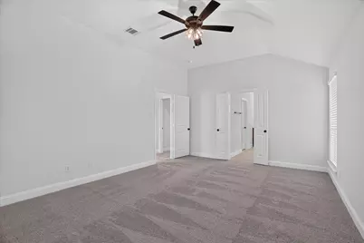 425 Rose Avenue, Cleburne, TX 76033 - Photo 21