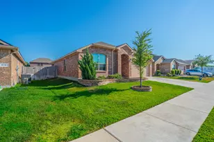 412 Foxhunter St, Fort Worth, TX 76131 - Photo 27