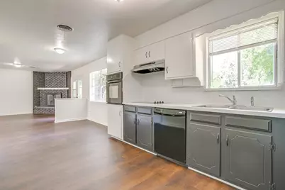 128 SE Robert Street, Burleson, TX 76028 - Photo 13