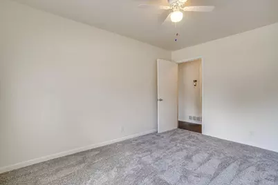 128 SE Robert Street, Burleson, TX 76028 - Photo 9