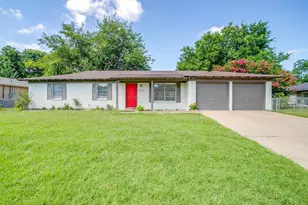 128 SE Robert St, Burleson, TX 76028 - Photo 1