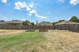 233 Kingsway Ct, Rhome, TX 76078 - Photo 17