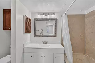 6108 Abrams Rd, Dallas, TX 75231 - Photo 27