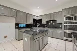 8925 Hunters Glen Trail, Fort Worth, TX 76120 - Photo 7