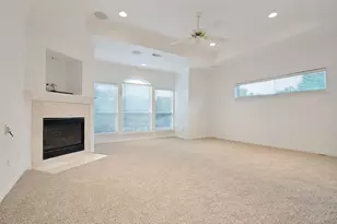 8925 Hunters Glen Trail, Fort Worth, TX 76120 - Photo 13
