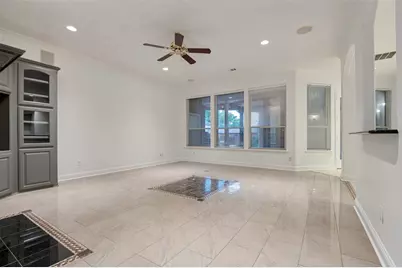 8925 Hunters Glen Trail, Fort Worth, TX 76120 - Photo 11