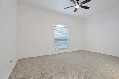 8925 Hunters Glen Trail, Fort Worth, TX 76120 - Photo 17