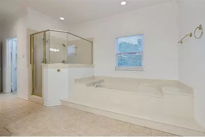 8925 Hunters Glen Trail, Fort Worth, TX 76120 - Photo 15