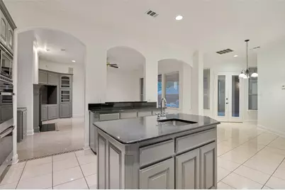 8925 Hunters Glen Trail, Fort Worth, TX 76120 - Photo 5