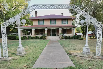 307 Honey Grove St, Roxton, TX 75477 - Photo 3