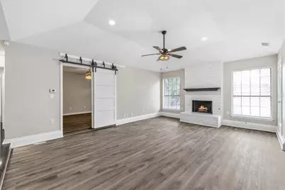 14826 Sopras Circle, Addison, TX 75001 - Photo 21