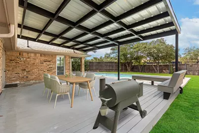 14826 Sopras Circle, Addison, TX 75001 - Photo 29