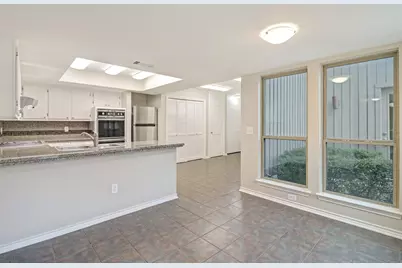 14824 Sopras Circle, Addison, TX 75001 - Photo 11