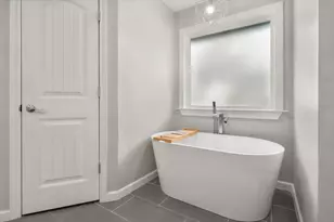 4909 Rockford Ct, Arlington, TX 76017 - Photo 19