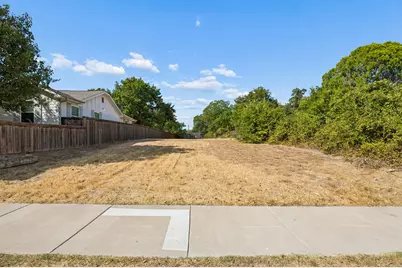 1221 Lebanon Avenue, Dallas, TX 75208 - Photo 1