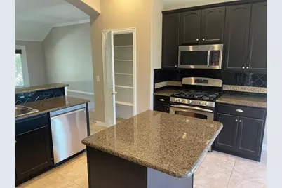 11705 Oak Brook Court, Denton, TX 76207 - Photo 5