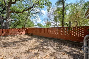 402 SE 20th St, Mineral Wells, TX 76067 - Photo 21