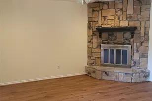 615 Arleta Ln, Ennis, TX 75119 - Photo 3