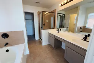 605 Prairie Gulch Dr, Fort Worth, TX 76140 - Photo 19