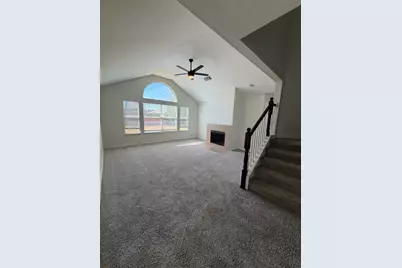605 Prairie Gulch Drive, Fort Worth, TX 76140 - Photo 9