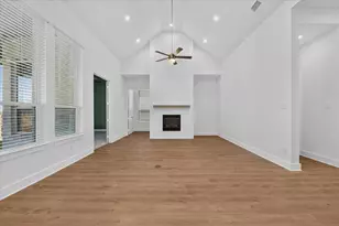 1005 Mumms Fld Dr, Fort Worth, TX 76247 - Photo 9