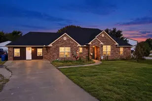 1813 Co Rd 123, Gainesville, TX 76240 - Photo 1