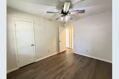 2004 Glenwick Lane, Irving, TX 75060 - Photo 13
