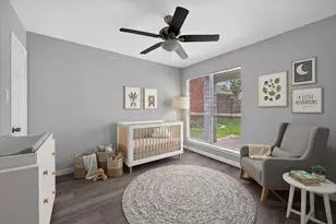 1618 San Francisco St, Carrollton, TX 75007 - Photo 9