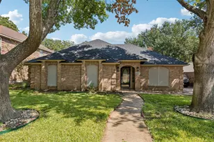6215 Sandybrook Dr, Arlington, TX 76001 - Photo 1