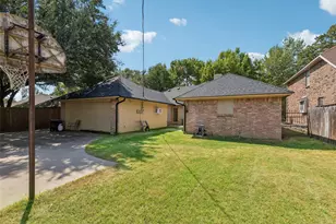 6215 Sandybrook Dr, Arlington, TX 76001 - Photo 29