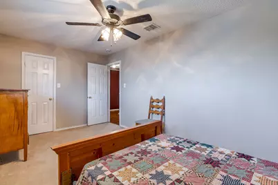 332 Sunset Oaks Drive, Fort Worth, TX 76112 - Photo 31