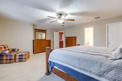 332 Sunset Oaks Drive, Fort Worth, TX 76112 - Photo 25