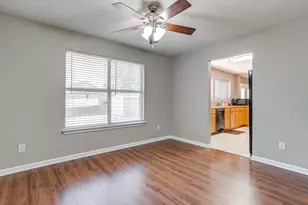 332 Sunset Oaks Dr, Fort Worth, TX 76112 - Photo 11