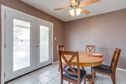 332 Sunset Oaks Drive, Fort Worth, TX 76112 - Photo 19