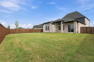 16917 Leatherflower Blvd, Justin, TX 76247 - Photo 23