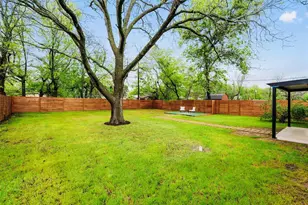 504 N Main St, McGregor, TX 76657 - Photo 37