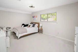 8817 Arborside Dr, Dallas, TX 75243 - Photo 15