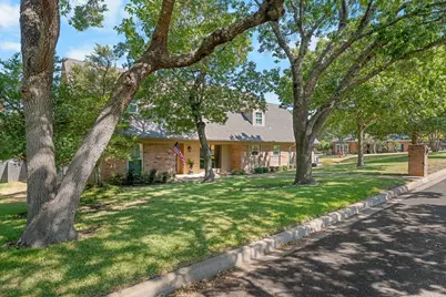 10026 Forest View Drive, Woodway, TX 76712 - Photo 3