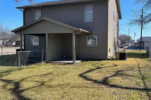 409 E College St, Terrell, TX 75160 - Photo 13
