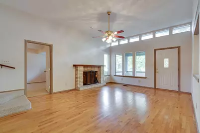 1301 Dublin Street, Grapevine, TX 76051 - Photo 7