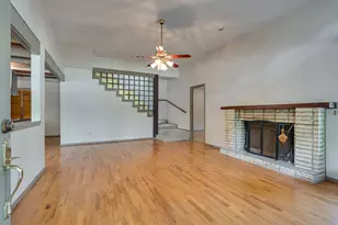 1301 Dublin St, Grapevine, TX 76051 - Photo 5