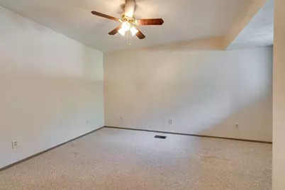 1301 Dublin Street, Grapevine, TX 76051 - Photo 17